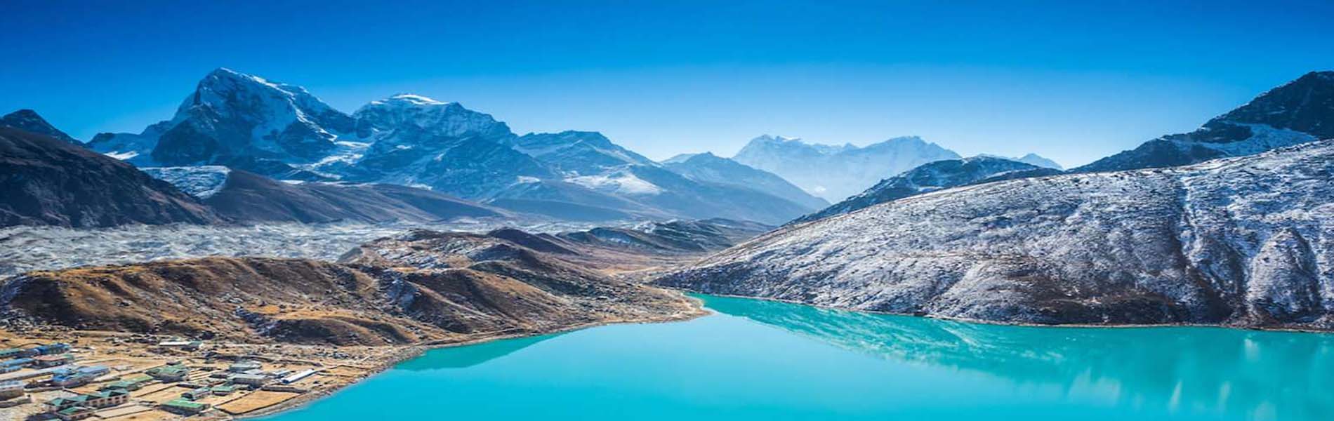 Everest and Gokyo Trail via Salleri - 20 Days