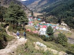 Trek from Jasmane Bhanjyang 3,549m to Junbesi 2700m