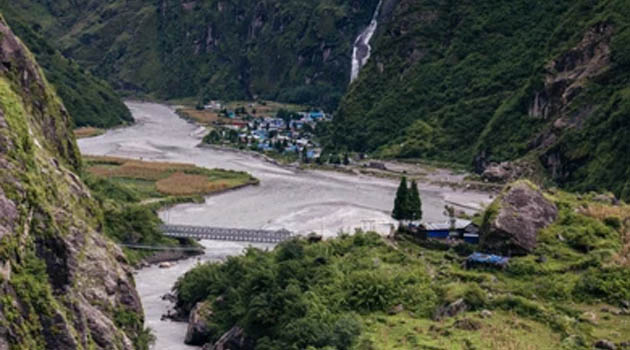 Jagat 1,300m to Dharapani 1,860m trek