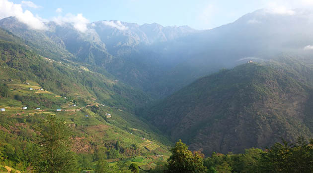 Trek from Nunthala to Bupsa (2,360m)