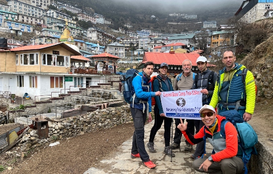 Trek from Phakding 2,610m to Namche Bazaar 3,440m