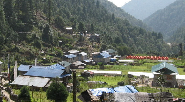 Trek to Namche Bazaar 3,440m from Phakding 3,440m