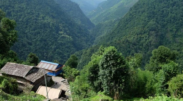 Trek from Landruk 1,565m to Low Camp 2,600m