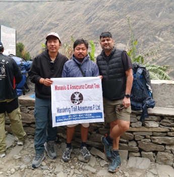 Drive from Kathmandu to Machha Khola (870 m) via Arughat and Soti Khola