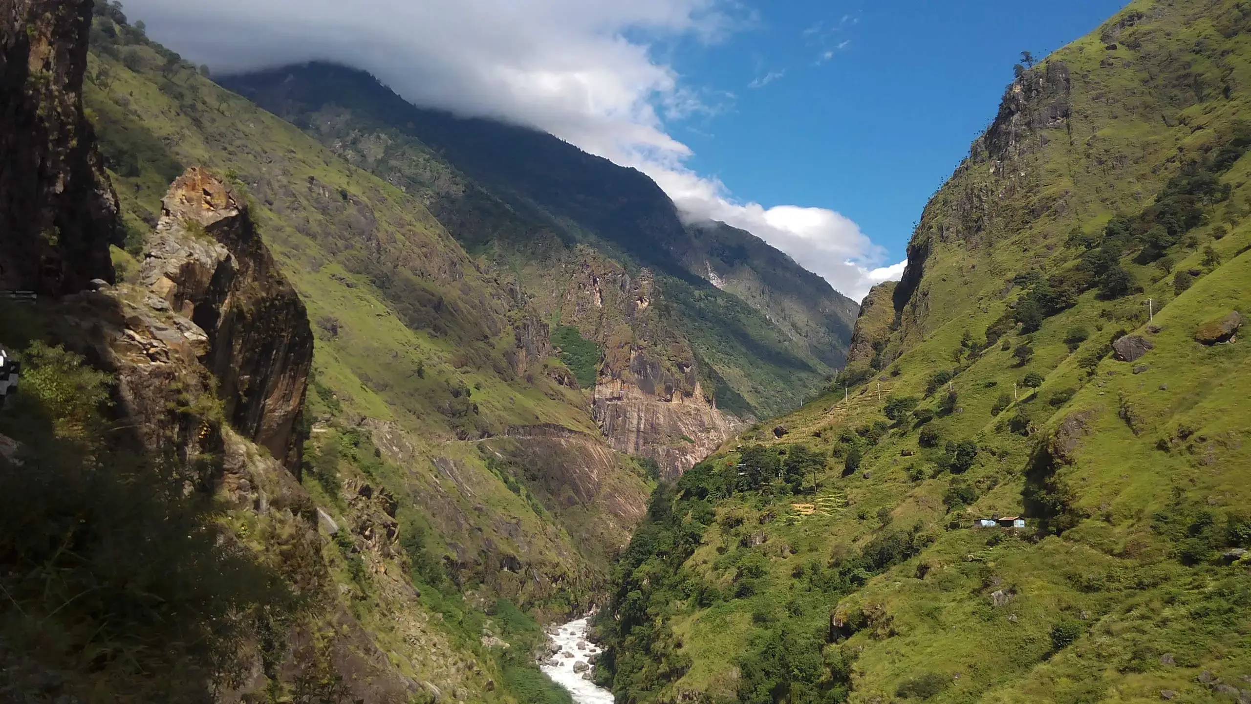 Trek from Dharapani 1,860m to Tilche 2,300m