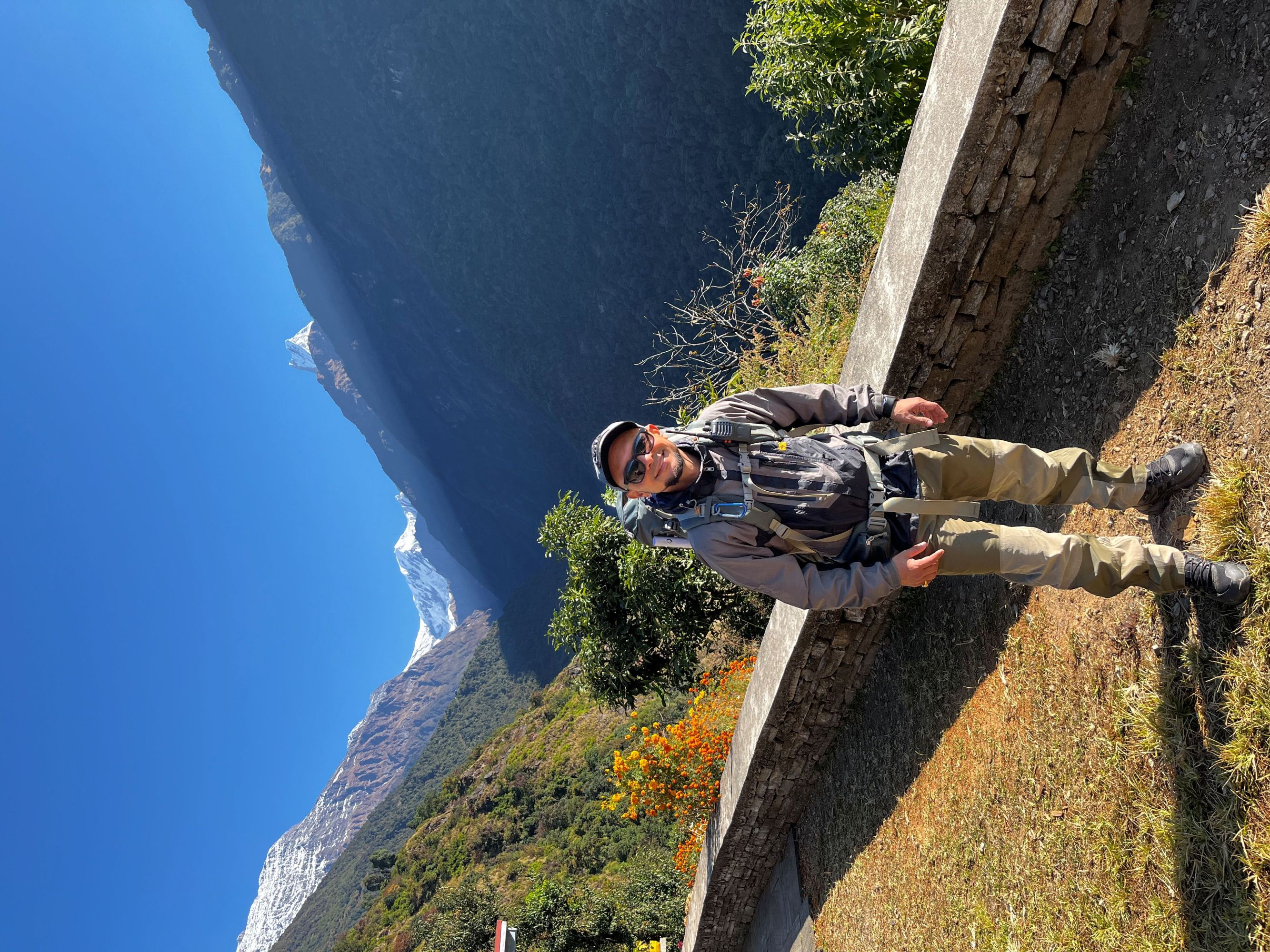 Trek from Tilche 2,300m to Tache 4,570m