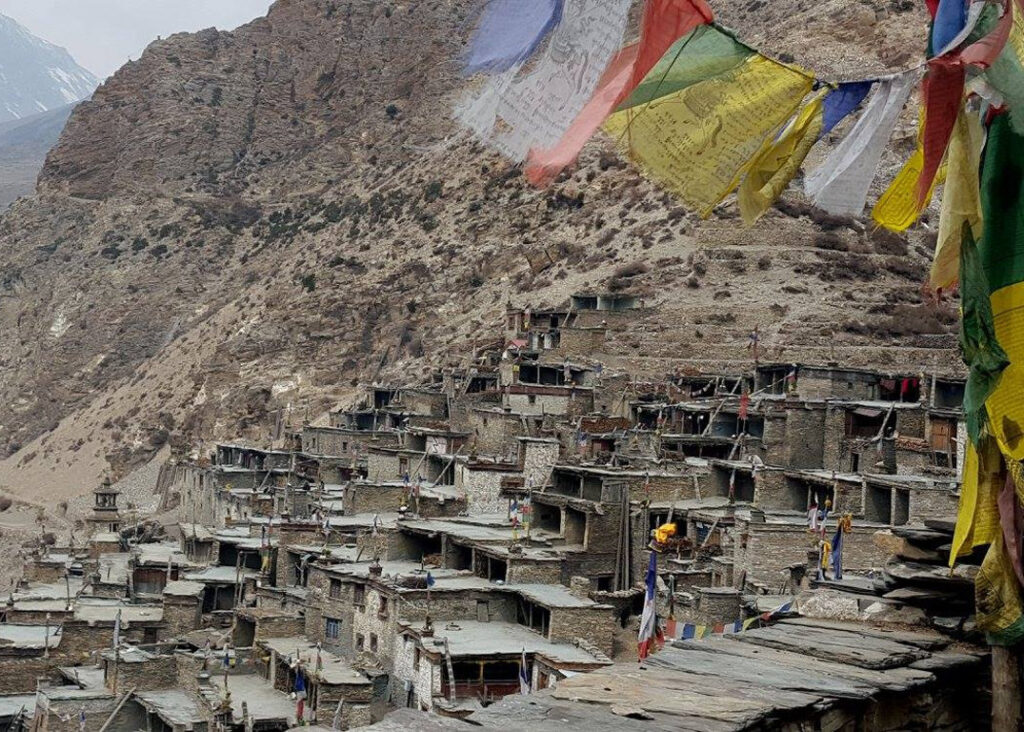 Trek from Loang 4,680m to Nar Village via Nar Pass 5,400m