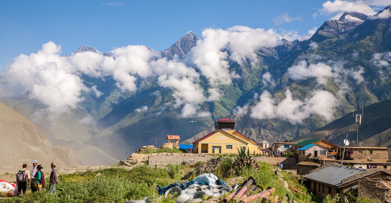 Flight to Juphal(2400m) from Nepalgunj, then Trek to Dunai(2103m)