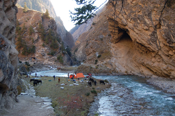 Trek to Tarap Khola 3,800m from Dho Tarap 4,040m
