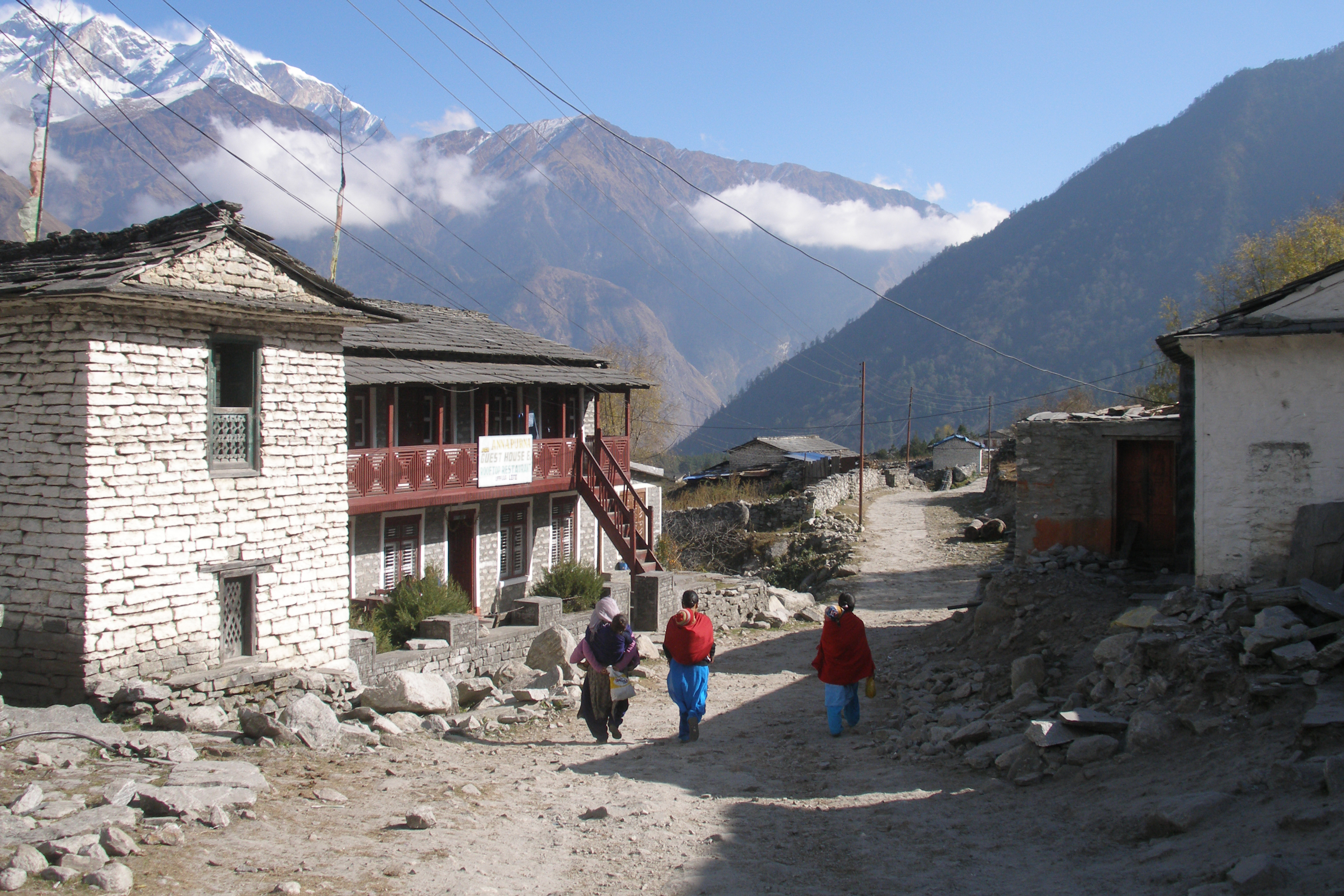 Trek to Lete (2,480m)