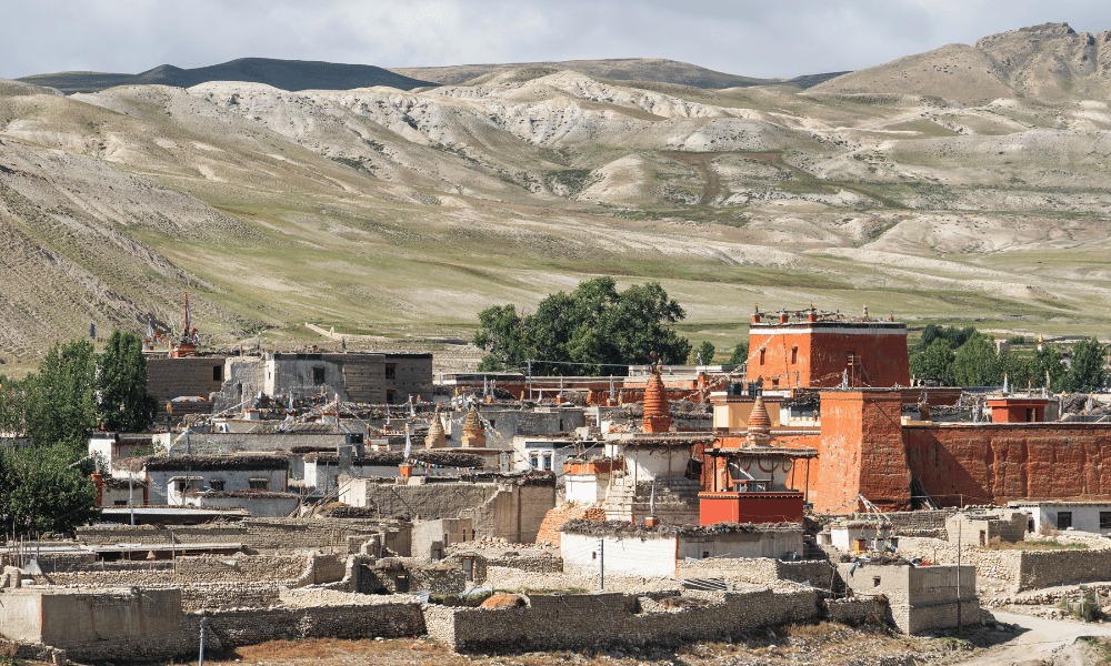 Trek from Ghyami to Lo Manthang (3,810 meters)